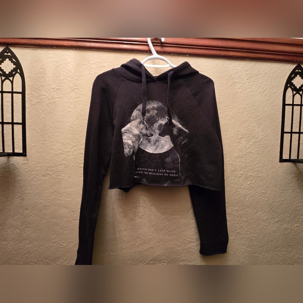 DTox Cropped Wolf Hoodie M/L Gothic Moon Graphic - Picture 4 of 6